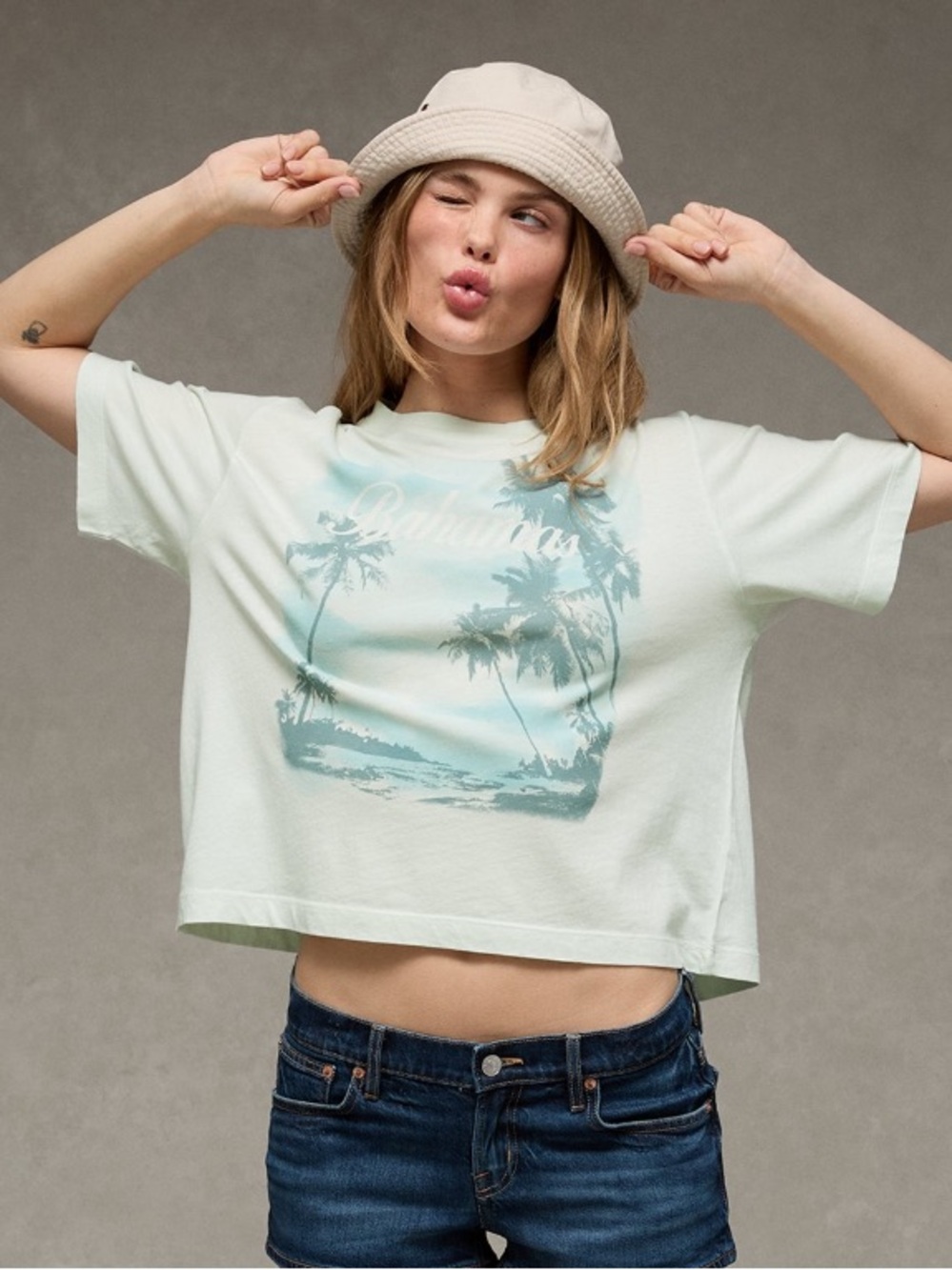 American Eagle Outfitters Mint Graphic Palm Tee